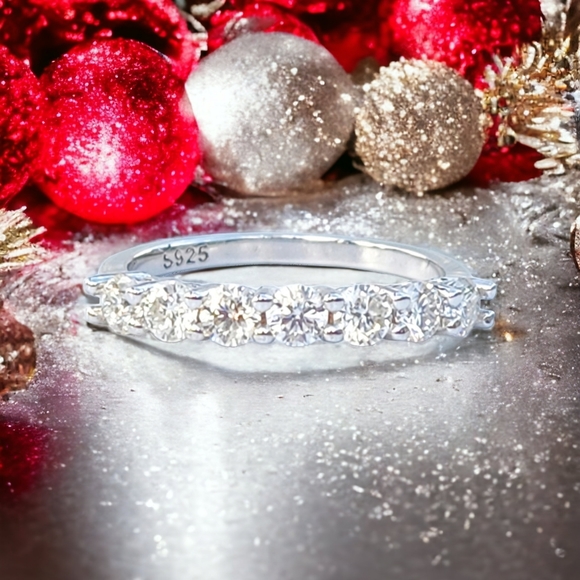 Half eternity moissanite band - Picture 3 of 8